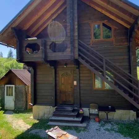 славний гуцул & чани джакузі Apartment *