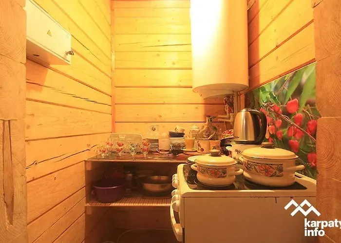 славний гуцул&спа чани джакузі Апартаменты Яблоница